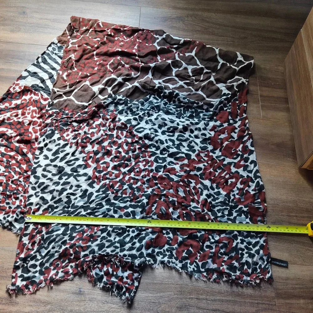 Cynthia Rowley Leopard Scarf & Roxy Sequin Shawl Bundle Womens Brown Red 2pc